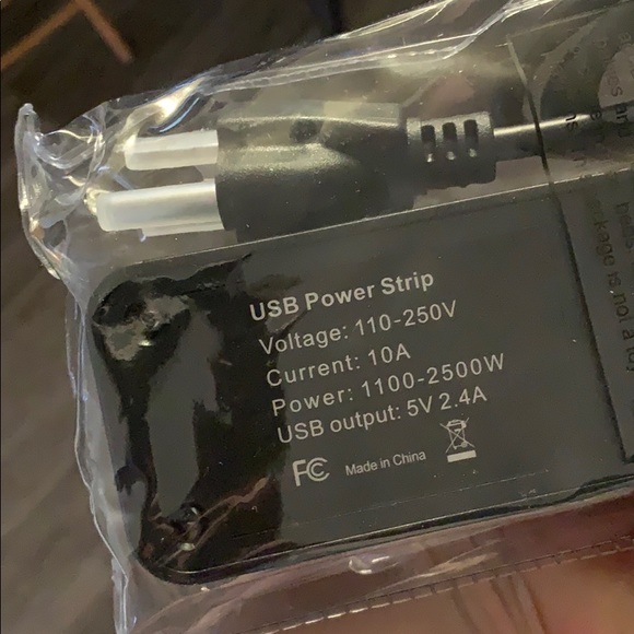 NIB set of 2 Extension cords - Picture 3 of 5